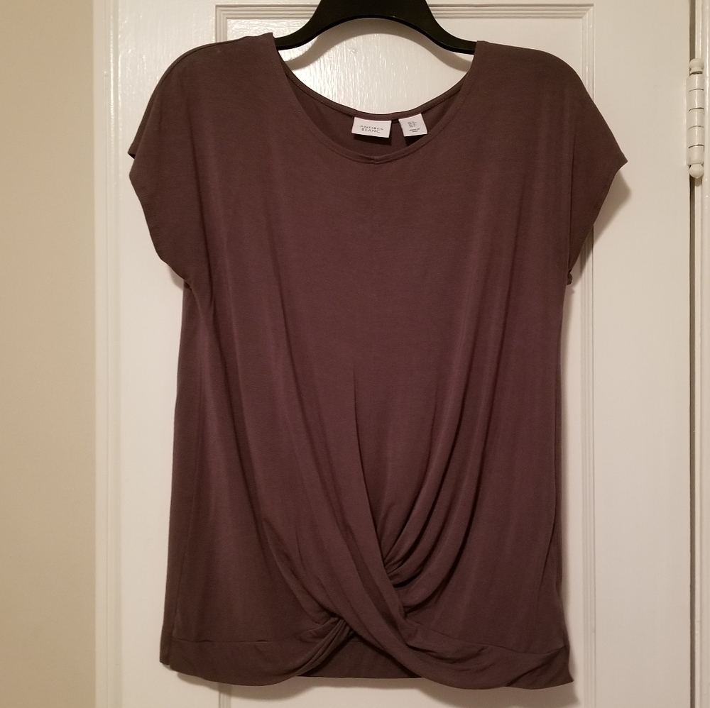 Antibes Blanc Charcoal Gray Tee